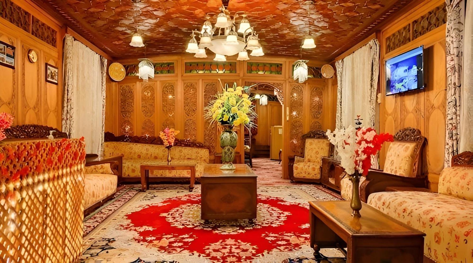 Dilnaaz Group Of Houseboats Hotell Srīnagar Eksteriør bilde